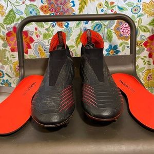 Adidas Predator 19+ cleats Size 9